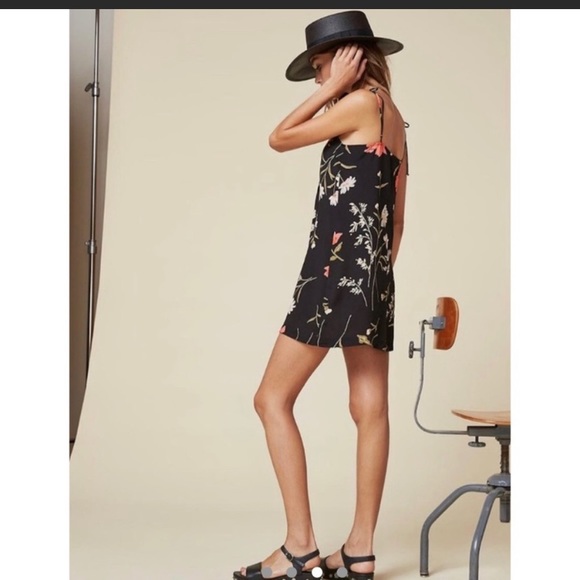 Reformation Dresses & Skirts - Reformation Feliz Mini dress